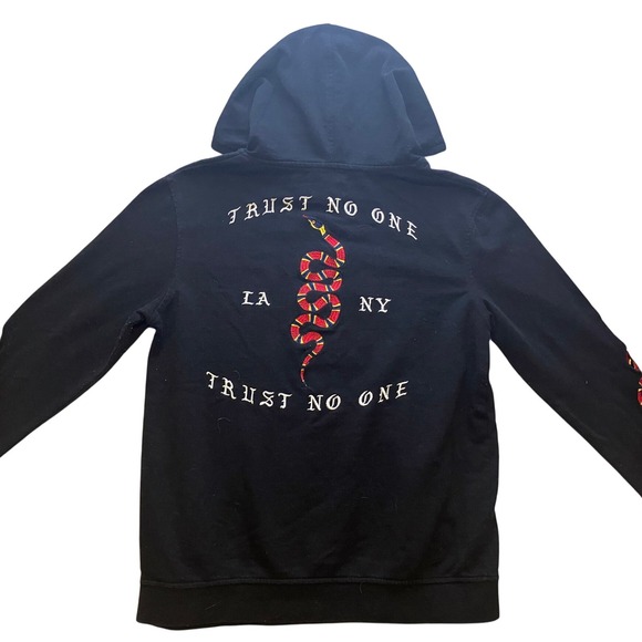 Trust No One‎ Hoodie Mens Small Embroidered Snake Double Sleeve Hit Pullover - Picture 1 of 9